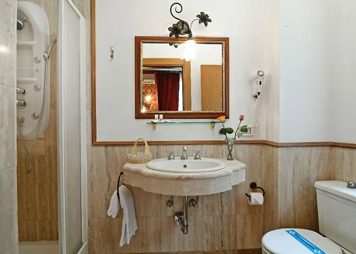 Konukevi Residenza Antica Roma